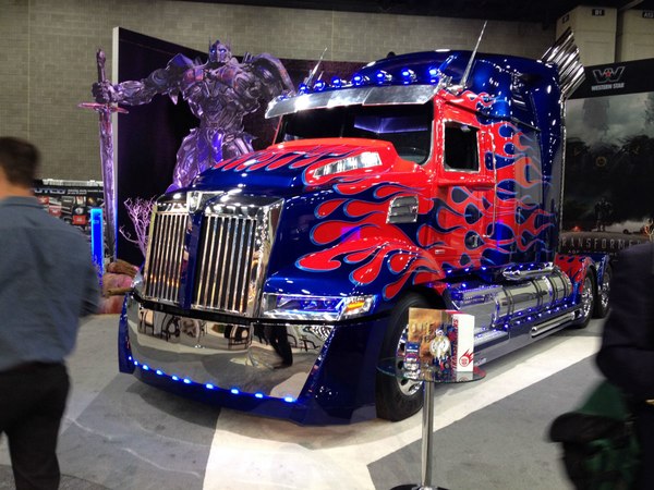 Transformers Age Of Extinction Western Star Optimus Prime At Mid America Image  (1 of 15)
